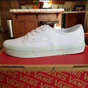 Vans Authentic Lite NWT